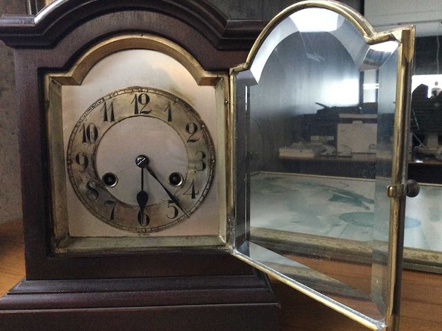 Antieke tafelklok - afbeelding 2 van  4