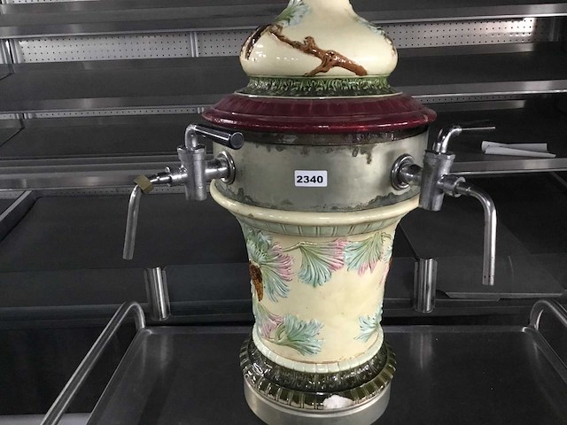 Antieke tap - afbeelding 1 van  8