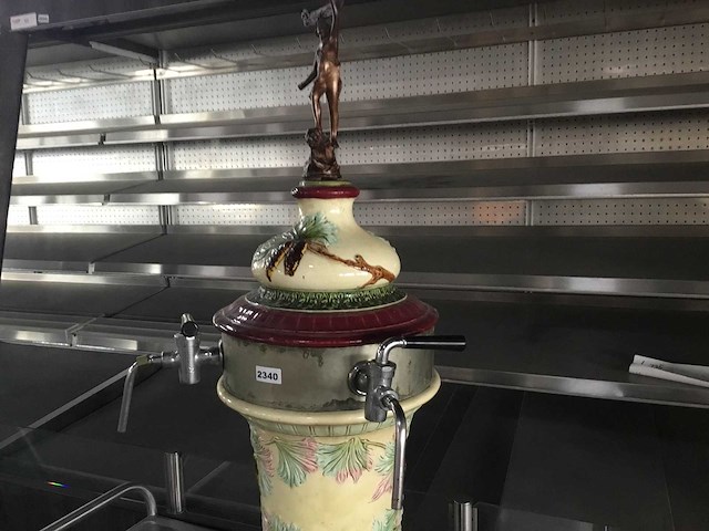 Antieke tap - afbeelding 3 van  3