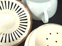 Antieke terrinne met inwendige lekschaal - afbeelding 5 van  5