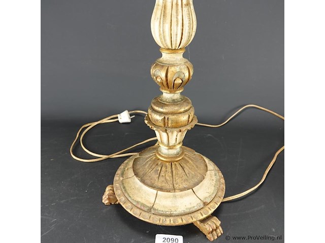 Antieke tot lampvoet gemaakte houten kandelaar - afbeelding 4 van  5