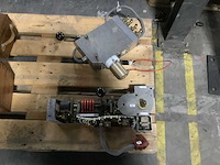 Antieke trein onderdelen - afbeelding 1 van  5