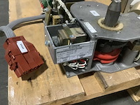 Antieke trein onderdelen - afbeelding 3 van  5