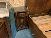 Antieke twijfelaar met 2 nachtkastjes - afbeelding 3 van  3