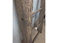 Antieke vintage trap - afbeelding 2 van  2