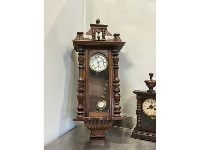 Antieke wandklokken - afbeelding 9 van  16