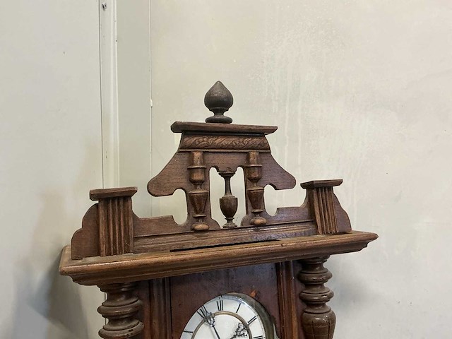 Antieke wandklokken - afbeelding 10 van  16