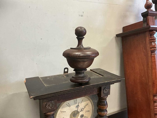 Antieke wandklokken - afbeelding 16 van  16