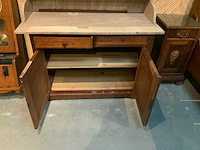 Antieke wastafel met spiegel - afbeelding 2 van  2