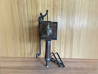 Antieke waterpomp
