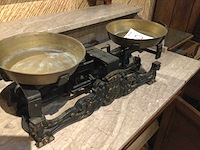 Antieke weegschaal - afbeelding 2 van  3