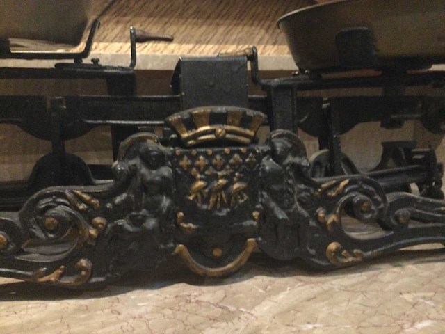 Antieke weegschaal - afbeelding 3 van  3