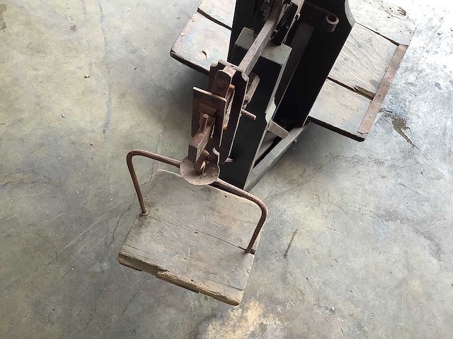 Antieke weegschaal - afbeelding 4 van  4