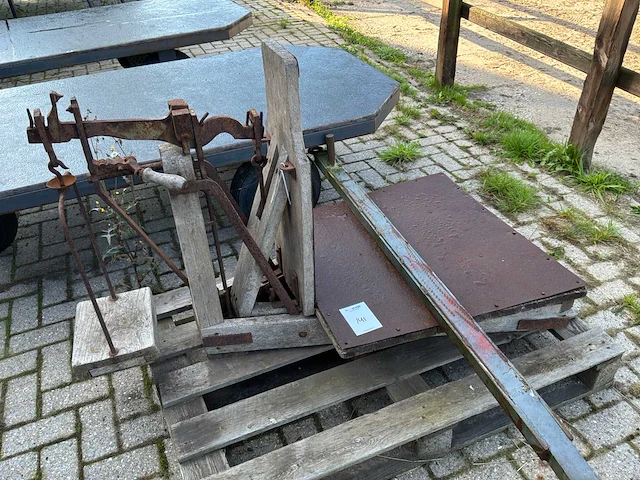 Antieke weegschaal - afbeelding 1 van  1
