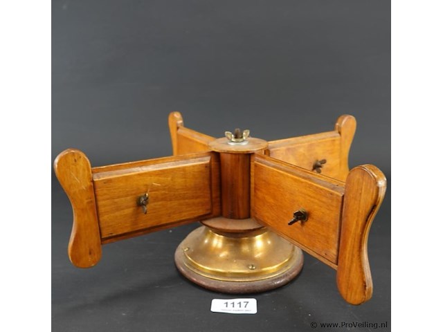 Antieke wolwinder - afbeelding 1 van  5