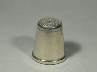 Antieke zilveren vingerhoedjes - afbeelding 3 van  7