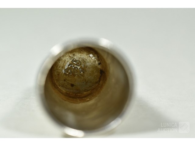 Antieke zilveren vingerhoedjes - afbeelding 6 van  7