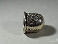 Antieke zilveren vingerhoedjes - afbeelding 5 van  11