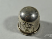 Antieke zilveren vingerhoedjes - afbeelding 7 van  11