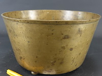 Antieke zware bronzen bak - afbeelding 1 van  5