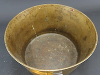 Antieke zware bronzen bak - afbeelding 4 van  5