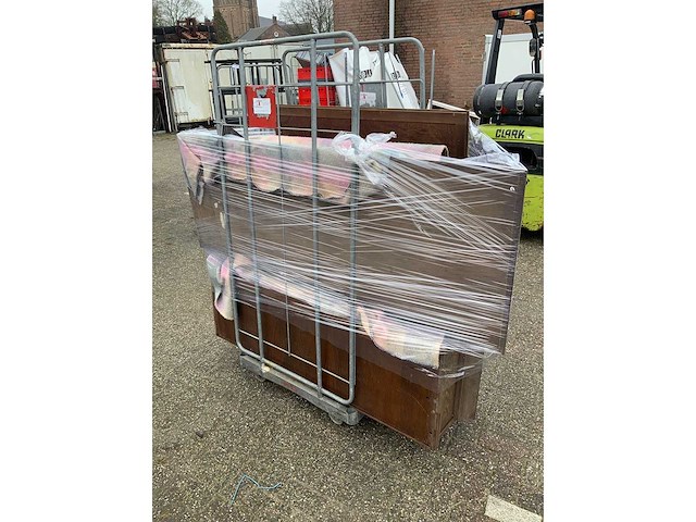 Antique linen cupboard - afbeelding 7 van  8