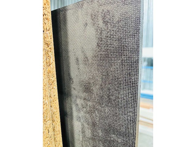 Antislip betonmultiplex plaat - afbeelding 2 van  2