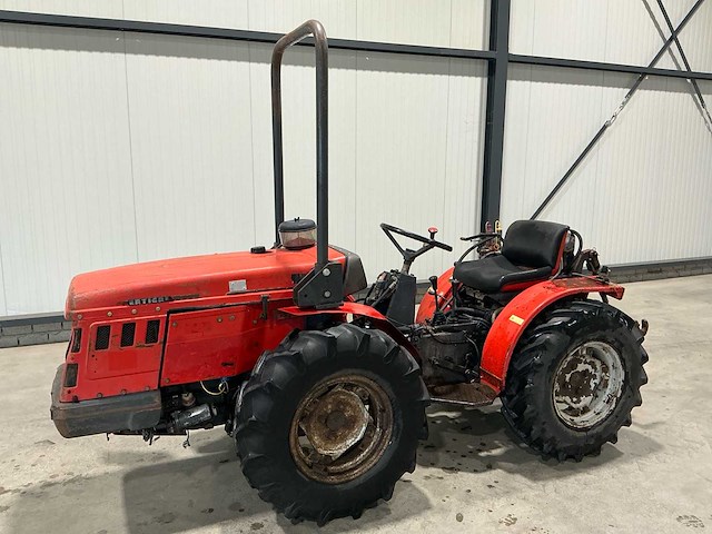 Antonio carraro supertigre 4wd landbouwtractor - afbeelding 12 van  19