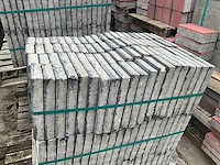 Antraciet betontegel 150x300x40mm (circa 60m2) - afbeelding 2 van  4