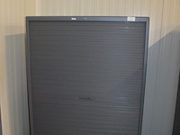 Antraciet kleurige archiefkast 2 roldeuren met leggers afm. 120x45x165