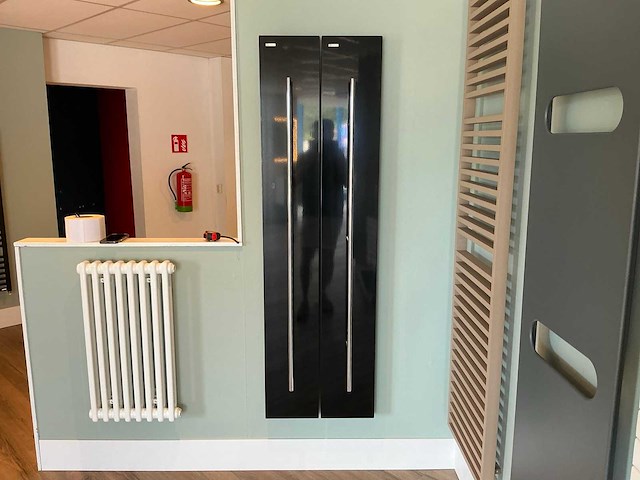 Antraxit - designradiator 25 x 170 cm (2x) - afbeelding 1 van  6
