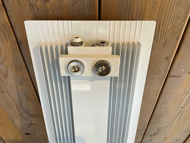 Antraxit - designradiator 25 x 170 cm - afbeelding 6 van  7