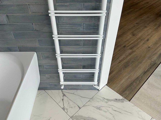 Antraxit - designradiator 40 x 165 cm - afbeelding 7 van  8