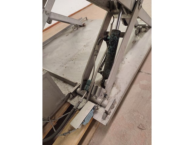 Antti lindfors oy - afbeelding 2 van  14