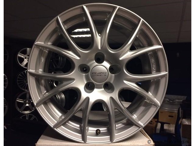 Anzio vision aluminium velgenset - 5x105 7.5j et35 - afbeelding 1 van  1