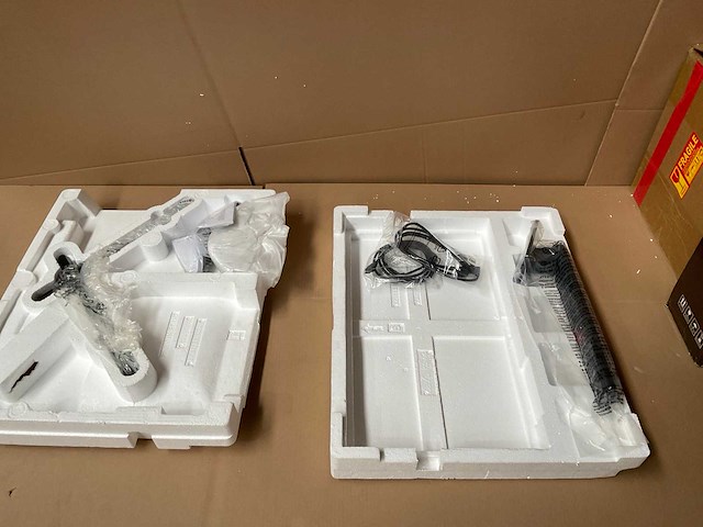 Aoc monitor (8x) - afbeelding 25 van  48