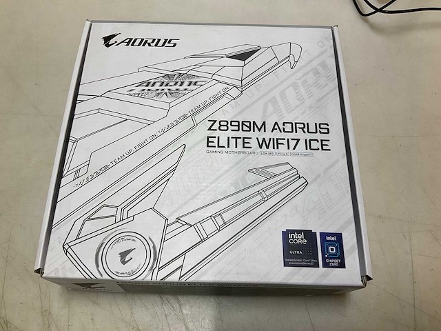 Aorus z890m elite wifi 7 ice gaming moederbord - afbeelding 1 van  3