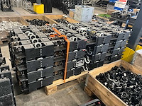 Aoto m8e hanging bracket quattro (28x) - afbeelding 2 van  5