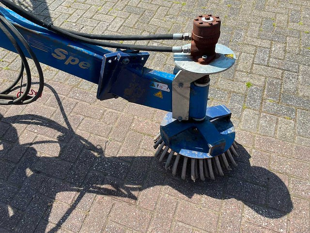 Ap speedy vb38 werktuig arm met onkruidborstel - afbeelding 4 van  5