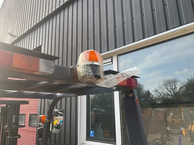 Apache 30 vorkheftruck - afbeelding 4 van  16