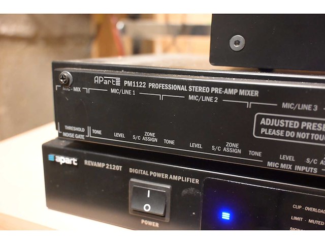 Apart / xenox revamp 2120t / pm1122 / x-radio muziek versterker set inclusief 11 apart plafondspeakers - afbeelding 4 van  7