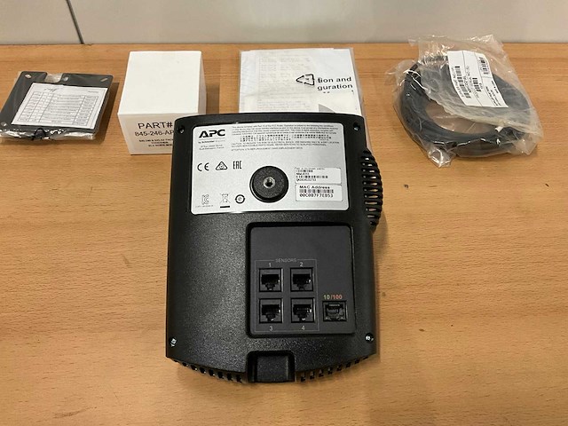 Apc - nbwl0355 - netbotz room monitor server - afbeelding 2 van  4