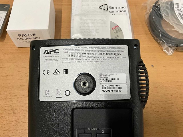 Apc - nbwl0355 - netbotz room monitor server - afbeelding 3 van  4