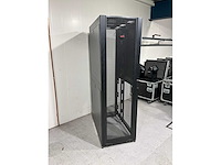 Apc 19” 24 he serverrack - afbeelding 1 van  4