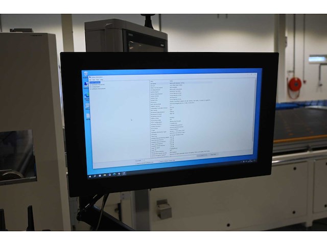 Apc 3249at-11 steel 24” full hd lcd panel pc - afbeelding 1 van  6