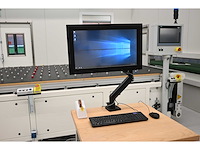 Apc 3249at-11 steel 24” full hd lcd panel pc - afbeelding 1 van  7