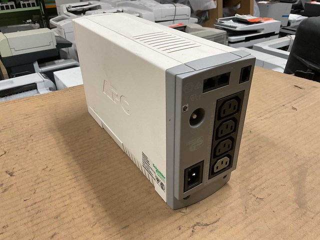 Apc bk650ei back-ups - afbeelding 4 van  6