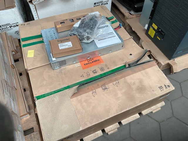 Apc by schneider electric 2200rmi2u smart-ups (2x) - afbeelding 7 van  7