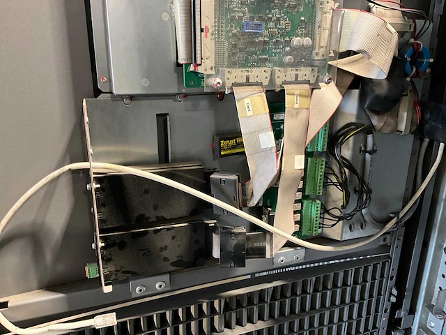 Apc mge galaxy 7000 “400 kva” ups-systeem - afbeelding 5 van  6