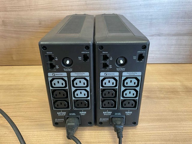 Apc pro 550 back ups (2x) - afbeelding 3 van  3